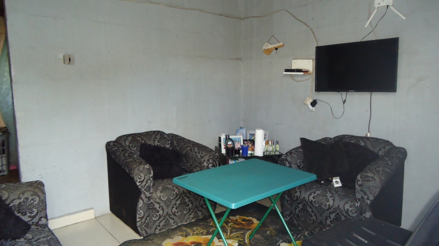 1 Bedroom Property for Sale in Deaconville Western Cape